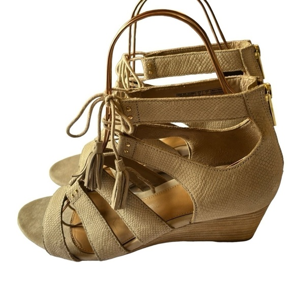 UGG Yasmin Horchata Snake Embossed Leather Tie/Tassel Wedges/Sandals-Women’s 10 - Picture 2 of 13